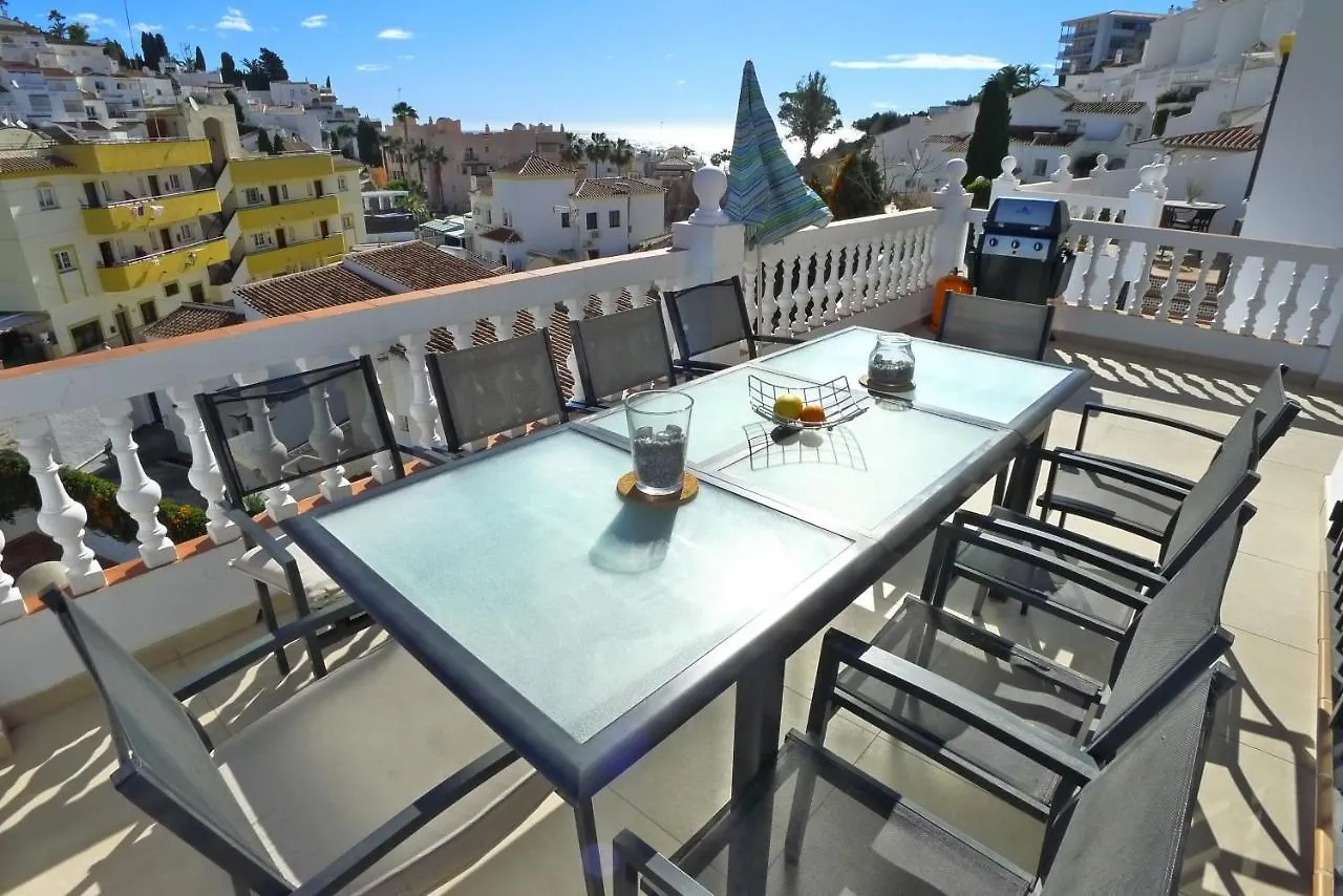 R1352 Pinomar D Villa Nerja