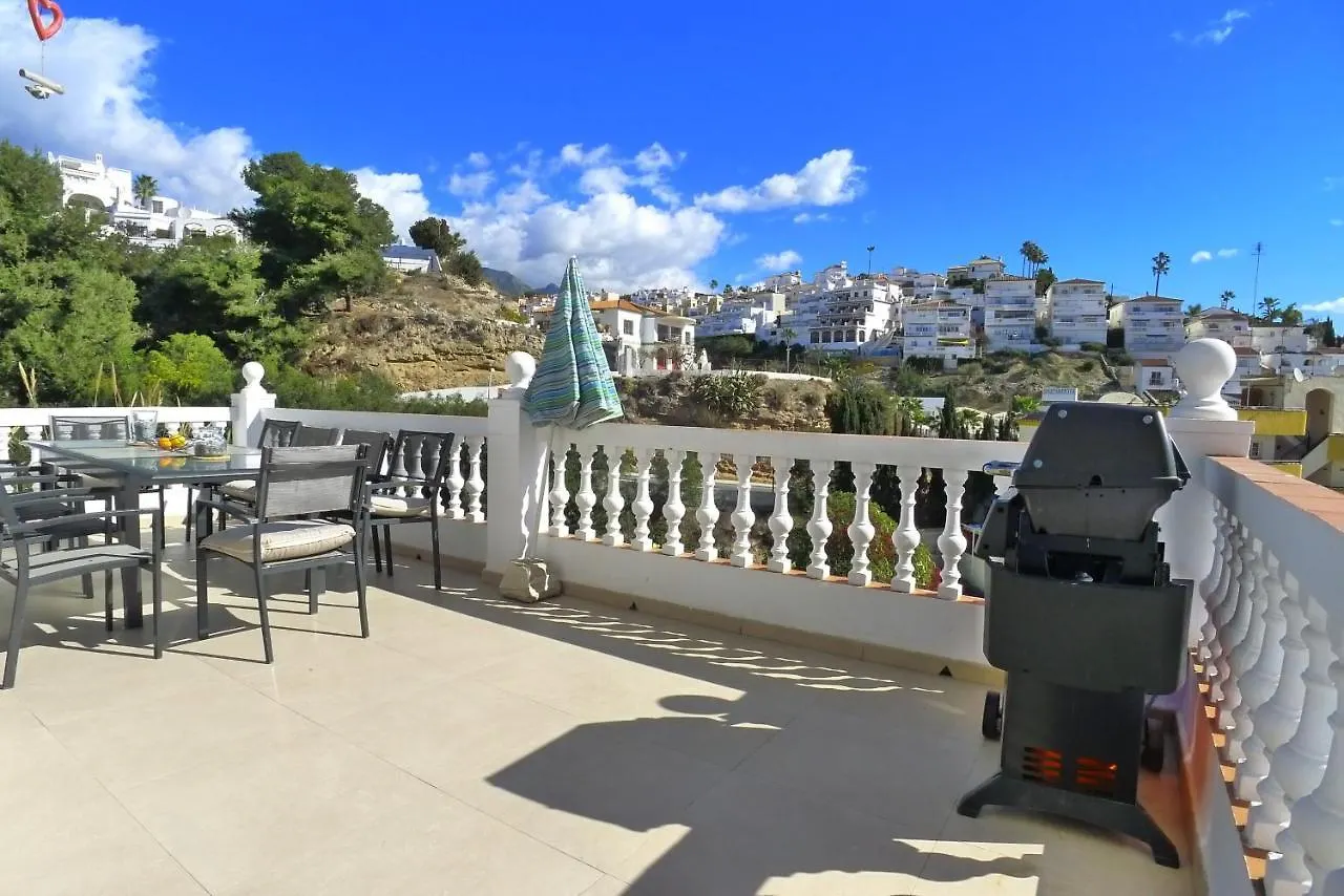 R1352 Pinomar D Villa Nerja Spain