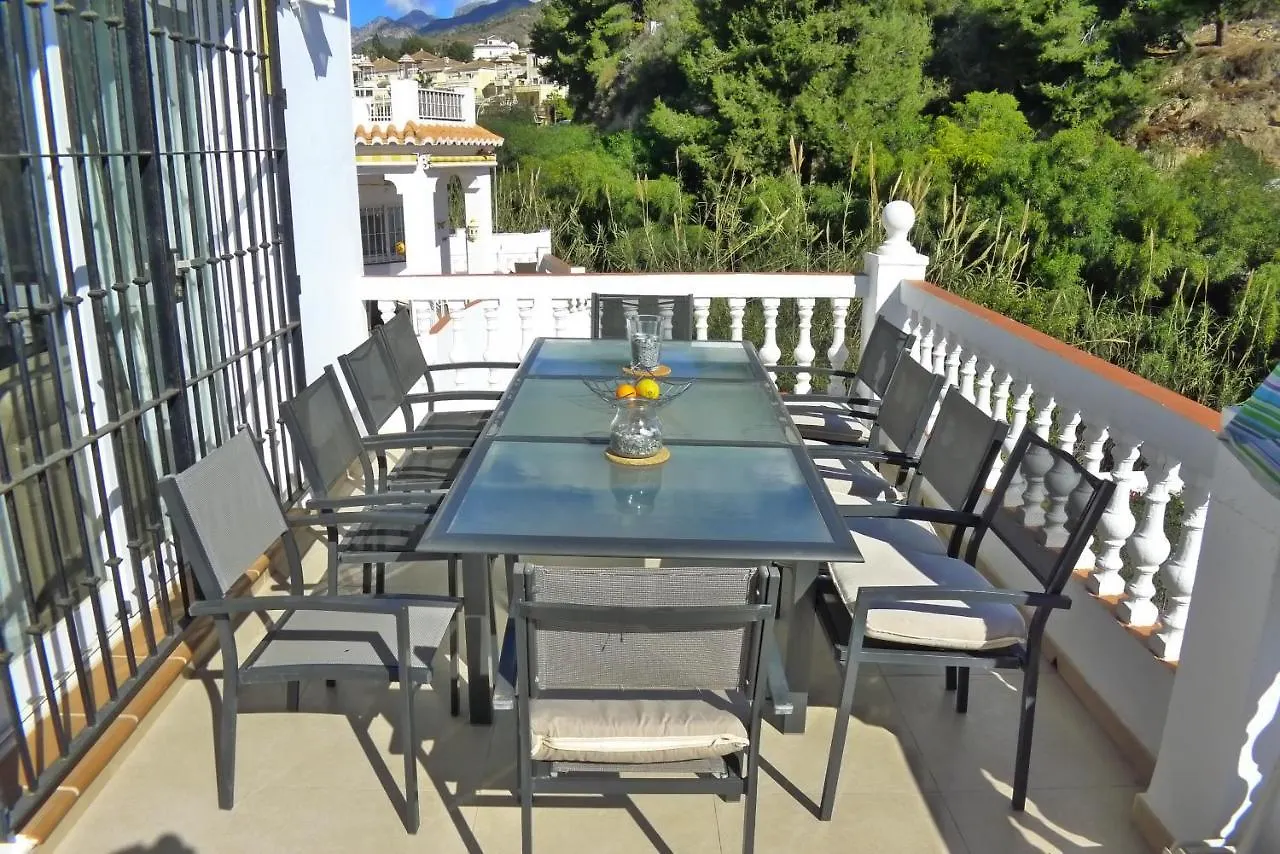 R1352 Pinomar D Villa Nerja