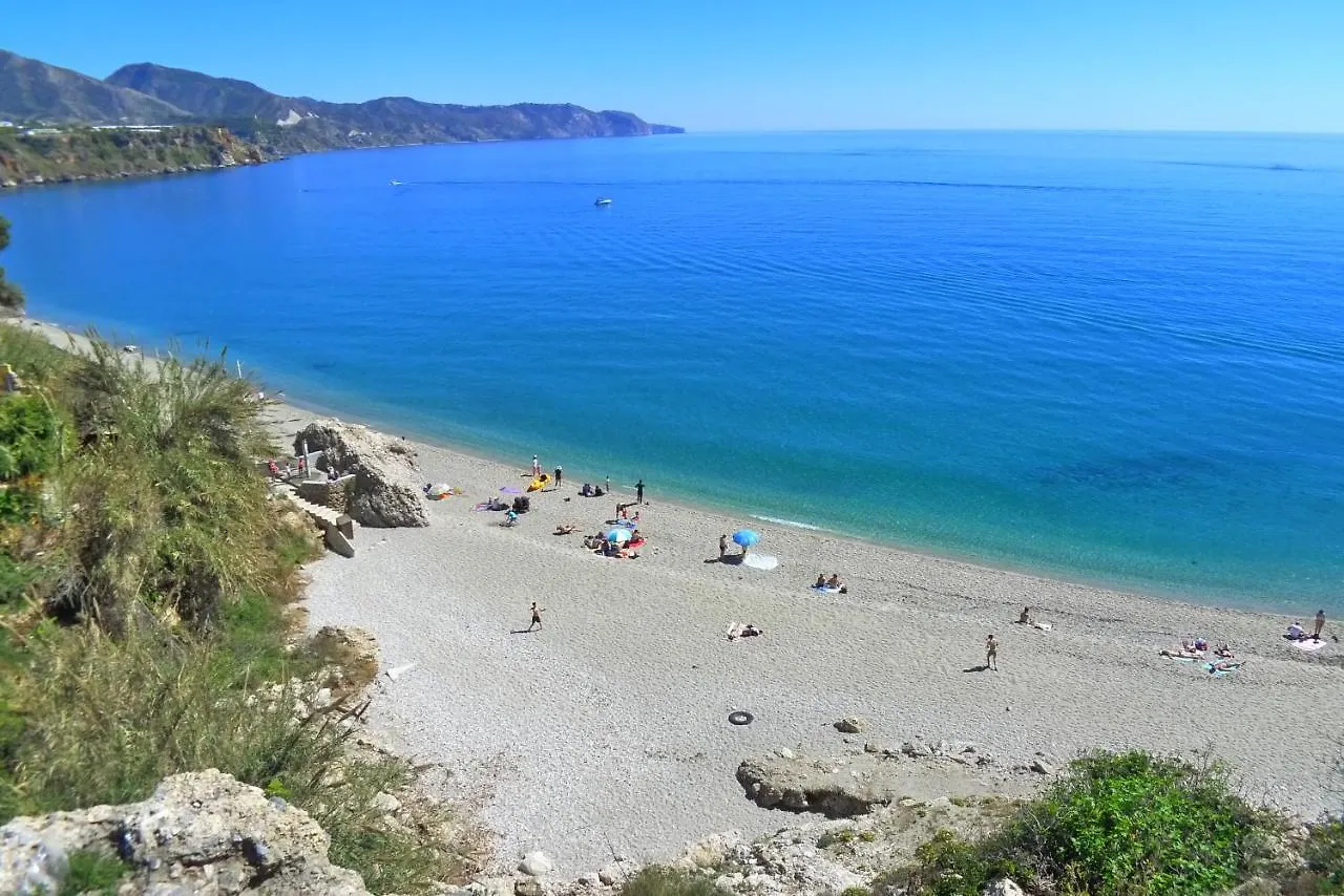 R1352 Pinomar D Villa Nerja Spain