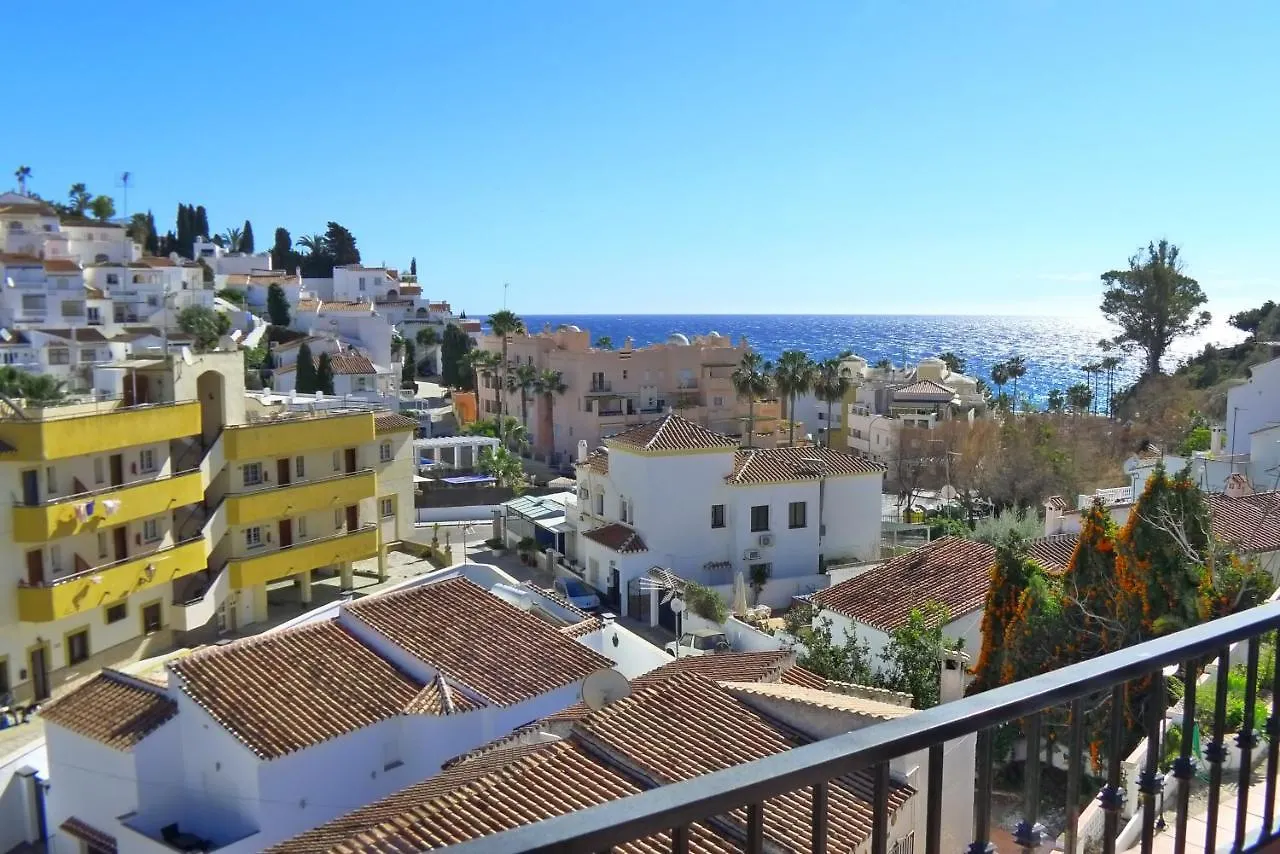 R1352 Pinomar D Villa Nerja