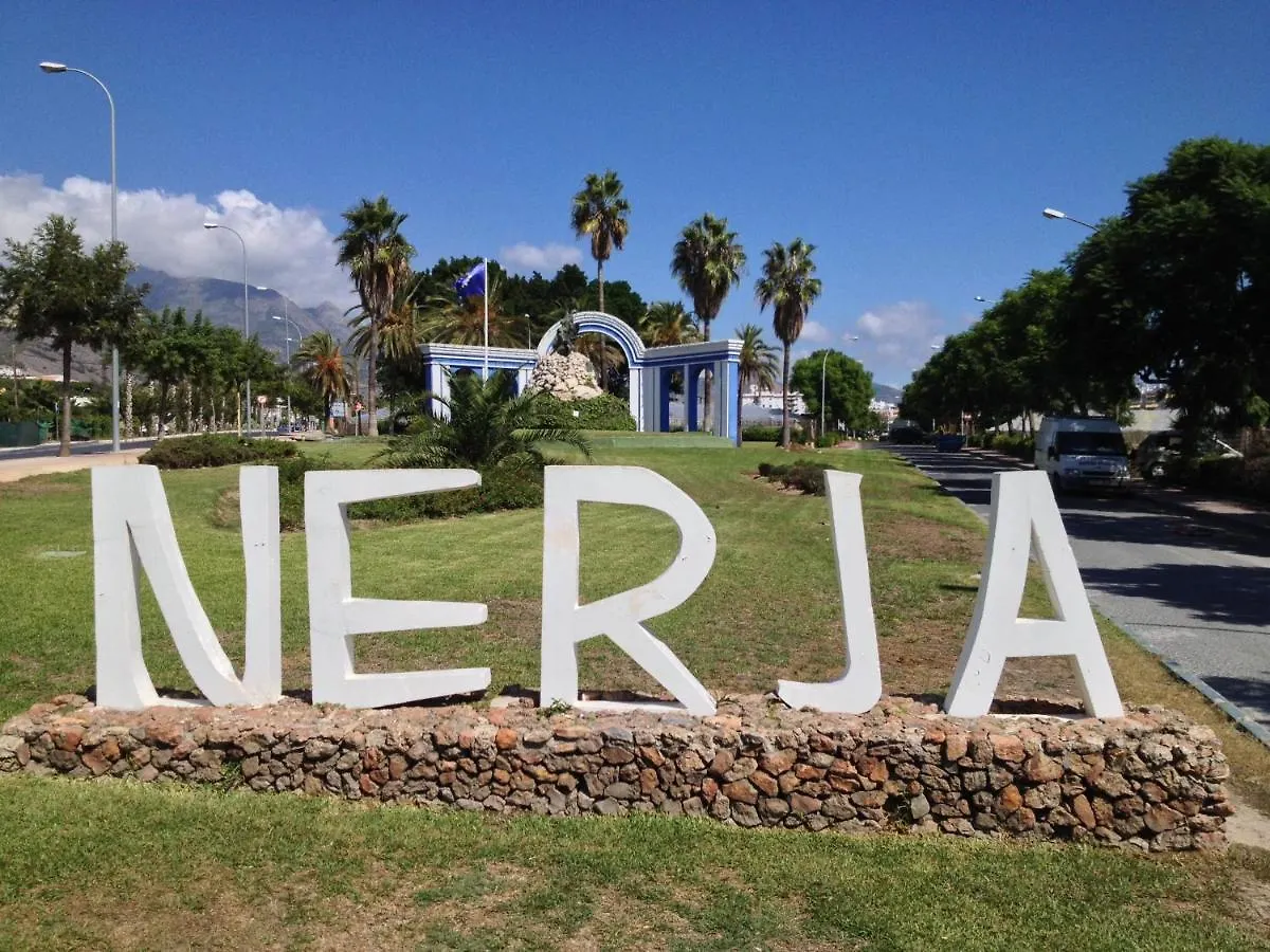 R1352 Pinomar D Villa Nerja 0*,  Spain