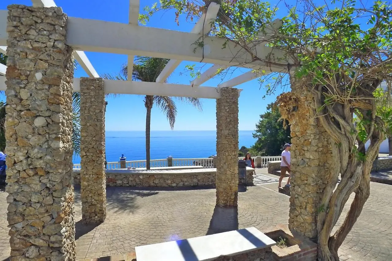 R1352 Pinomar D Villa Nerja