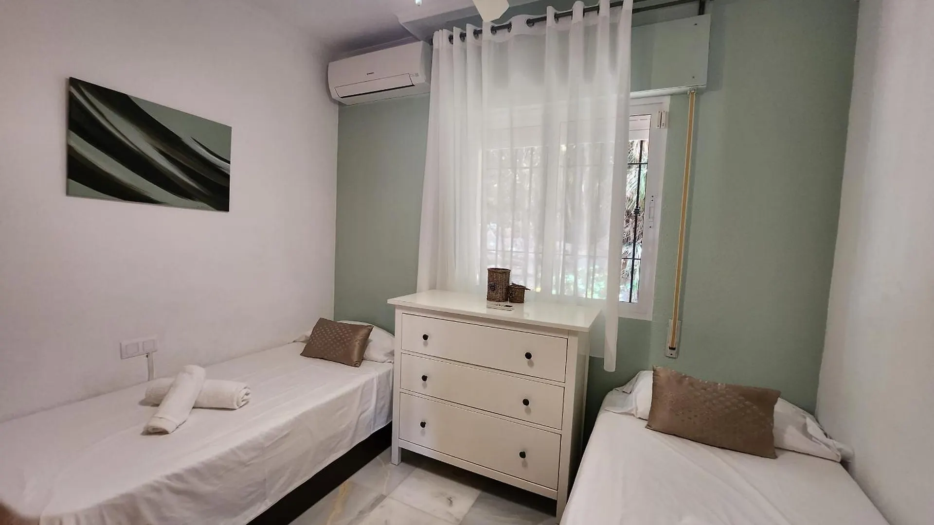 R1352 Pinomar D Villa Nerja
